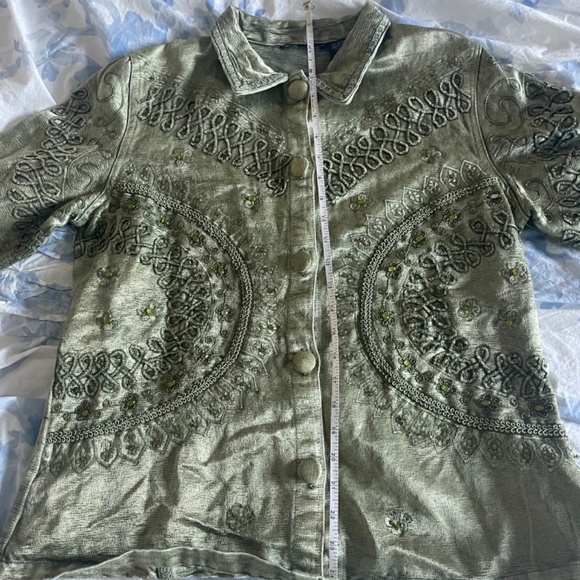 NWOT Beautifully embroidered green jacket with sequins - Picture 12 of 13